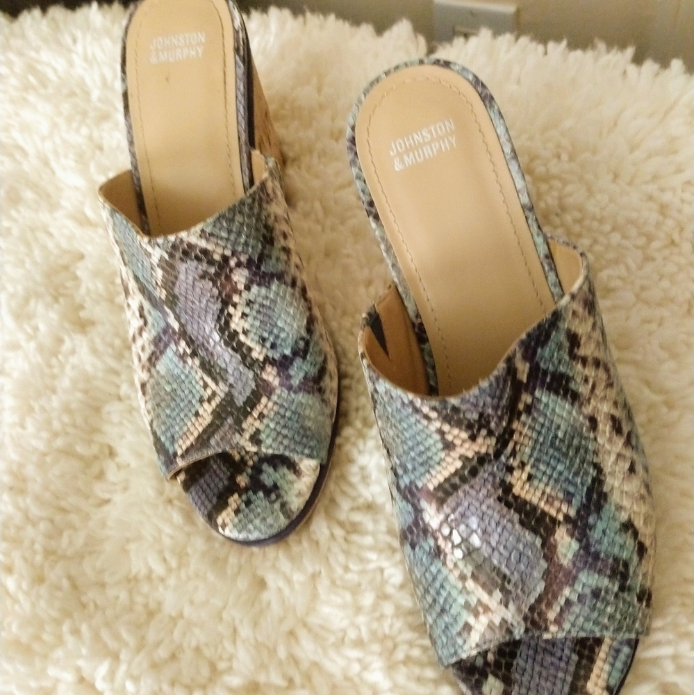 Women's Sandals - image 2